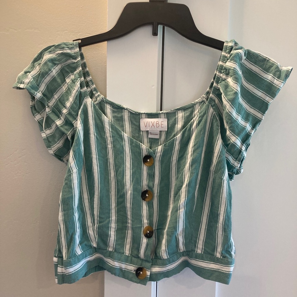 Vixbe button up medium